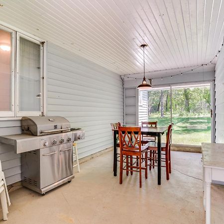 Lakeside Litchfield Home With Patio And Gas Grill! Exterior foto