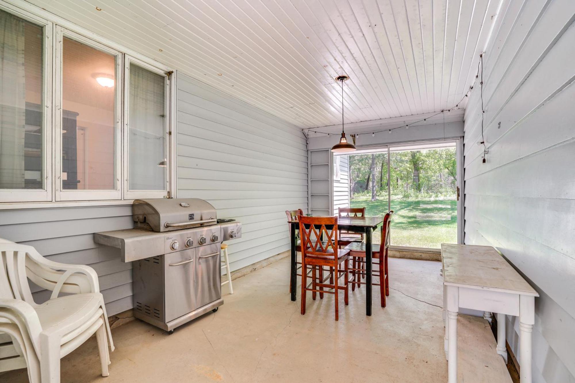 Lakeside Litchfield Home With Patio And Gas Grill! Exterior foto