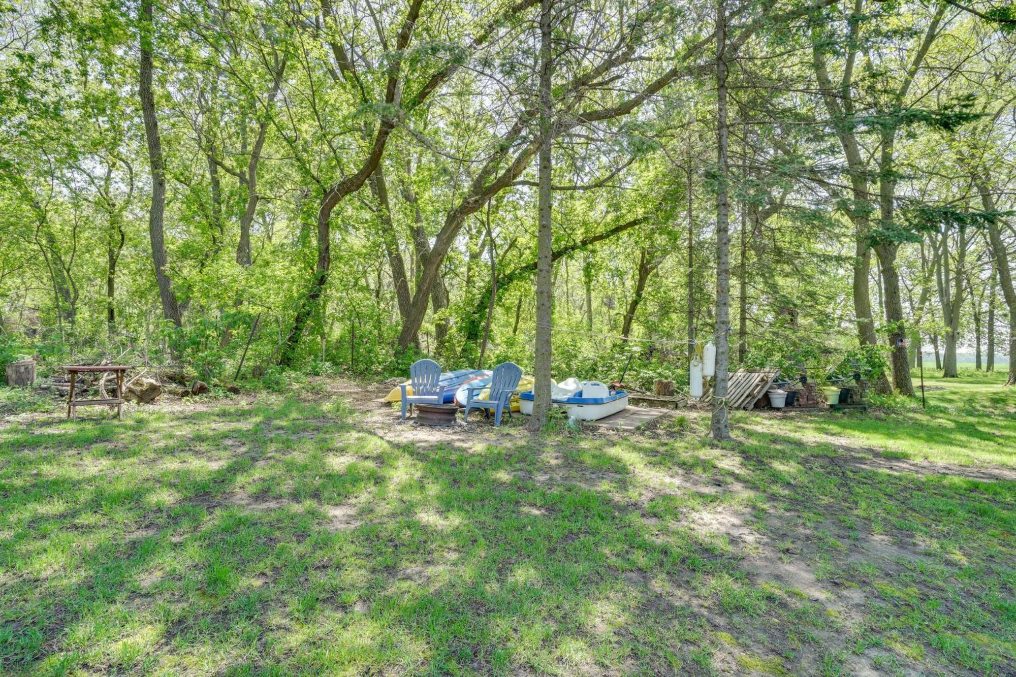 Lakeside Litchfield Home With Patio And Gas Grill! Exterior foto